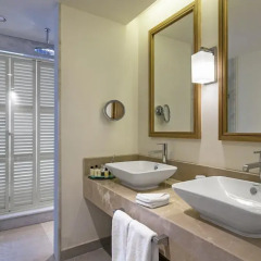 Отель Titanic Deluxe Bodrum - All Inclusive Стандартный номер с различными типами кроватей фото 5