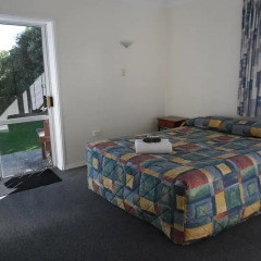 Отель Greymouth KIWI Holiday Parks & Motels 2* Апартаменты разные типы кроватей фото 4