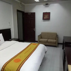 Holiday Hotel Haiphong 2* Номер Делюкс