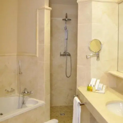 Отель SH Villa Gadea 5* Улучшенный номер с различными типами кроватей фото 9