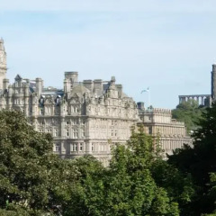 Отель Holiday Inn Express Edinburgh – Royal Mile Великобритания, Эдинбург - 1 отзыв об отеле, цены и фото номеров - забронировать отель Holiday Inn Express Edinburgh – Royal Mile онлайн приотельная территория