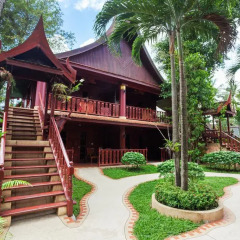 Отель Royal Phawadee Village 3* Номер Делюкс с разными типами кроватей фото 5