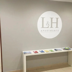 Отель L and H Plaza Santa Ana Мадрид интерьер отеля
