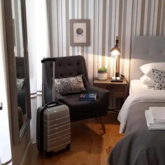 Отель Flores Guest House 4* Улучшенный номер с различными типами кроватей фото 27