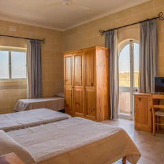 Отель Villa Al Faro Стандартный номер с различными типами кроватей (общая ванная комната)