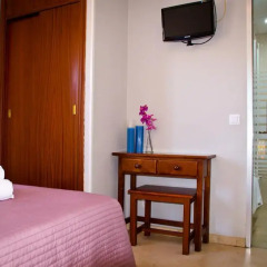 Отель Hostal La Muralla Стандартный номер с различными типами кроватей фото 11