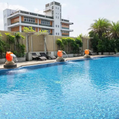 Отель Viva Garden Managed By Bliston Бангкок бассейн фото 2