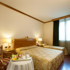 Hotel Marconi в номере