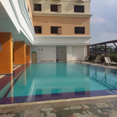 Отель Q Hotel Kuala Lumpur Малайзия, Куала-Лумпур - 1 отзыв об отеле, цены и фото номеров - забронировать отель Q Hotel Kuala Lumpur онлайн бассейн