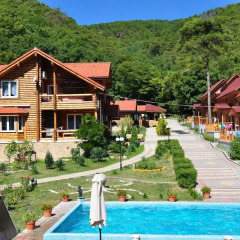 База отдыха Райский сад бассейн фото 2