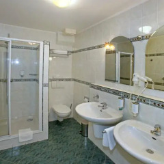 Hotel Sant Georg 4* Стандартный номер с двуспальной кроватью фото 2
