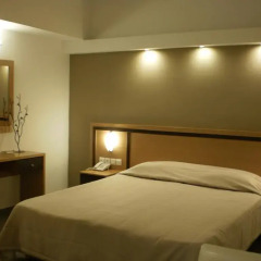 Отель Mimosa Suites 2* Апартаменты