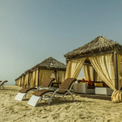Отель Regency Sealine Camp Катар, Месайед - отзывы, цены и фото номеров - забронировать отель Regency Sealine Camp онлайн пляж