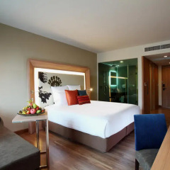 Отель Novotel Phuket Kamala Beach 4* Улучшенный номер с двуспальной кроватью фото 5