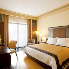 Отель Azerai La Residence, Hue 5* Улучшенный номер с различными типами кроватей фото 4