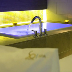 Отель Sofitel London St James бассейн