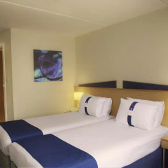 Отель Holiday Inn Express Glasgow Theatreland 3* Стандартный номер с 2 отдельными кроватями фото 2