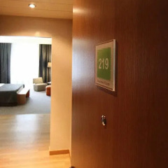 Гостиница Holiday Inn Moscow Tagansky (бывший Симоновский) 4* Представительский номер с различными типами кроватей фото 5