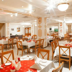Landmark Plaza Hotel питание