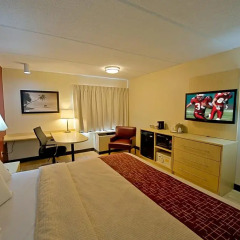 Отель Red Roof Inn PLUS+ Miami Airport 2* Улучшенный номер с различными типами кроватей фото 3