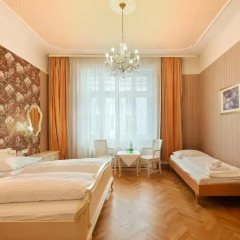 Hotel Pension Baronesse 4* Стандартный номер с двуспальной кроватью