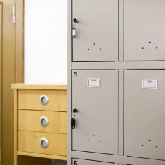 Отель Amalienhof Hostel Riga Латвия, Рига - 4 отзыва об отеле, цены и фото номеров - забронировать отель Amalienhof Hostel Riga онлайн сейф в номере