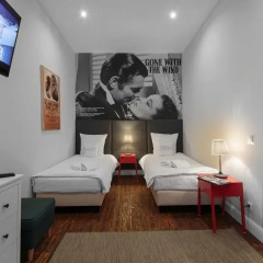 Отель Cinema Rooms - Piotrkowska комната для гостей фото 2