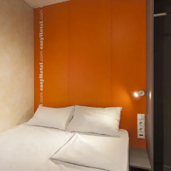 Отель easyHotel Budapest Oktogon 3* Стандартный номер с различными типами кроватей фото 5
