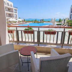 Апартаменты Diamond Beach Apartments Бургас балкон