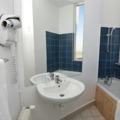 Отель Adonis Sacré Cœur Hôtel Roma 2* Номер категории Эконом с 2 отдельными кроватями фото 6
