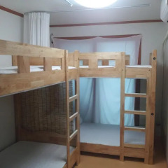 Отель Happytree Guesthouse Кровать в женском общем номере с двухъярусной кроватью фото 8