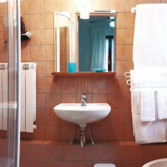 Отель B&B Indipendenza Чивитанова-Марке ванная фото 2