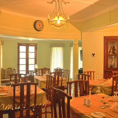 Отель Samanpaya Holiday Bungalow
