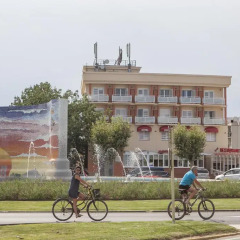 Hotel Silvia спортивное сооружение