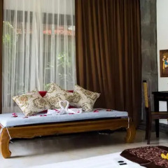 Отель White House Beach Resort спа