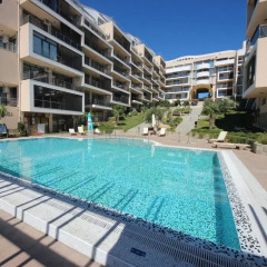 Апартаменты Menada Dolce Vita Apartment Свети Влас бассейн