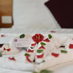 B & B Hanoi Hotel & Travel 3* Номер Делюкс с различными типами кроватей фото 4