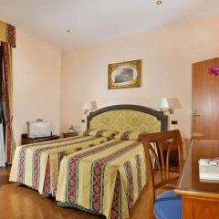 Hotel Raffaello 3* Стандартный номер с различными типами кроватей фото 10