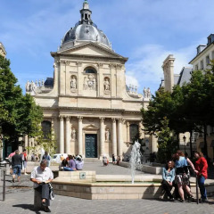Отель Central Saint Germain Париж спортивное сооружение