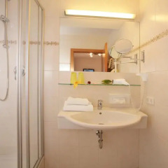 Отель Aparthotel Waidmannsheil 4* Апартаменты разные типы кроватей фото 6