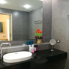 Отель Tropicana Pool Villa 4* Вилла с различными типами кроватей фото 26