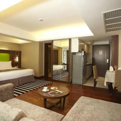 Legacy Suites Hotel Sukhumvit by Compass Hospitality 4* Улучшенный номер с разными типами кроватей фото 9