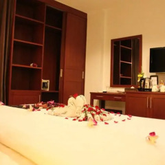 Отель Patong Hemingways 4* Улучшенный номер фото 8