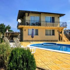 Отель Villa Golden Crown Балчик бассейн фото 3