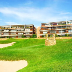 Отель Emporada Golf Estudi спортивное сооружение