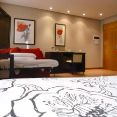 HQ La Galeria Hotel-Restaurante сейф в номере