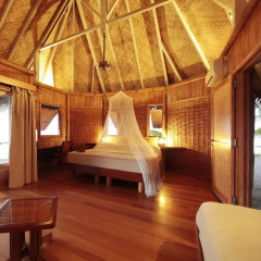 Отель Tikehau Pearl Beach Resort интерьер отеля