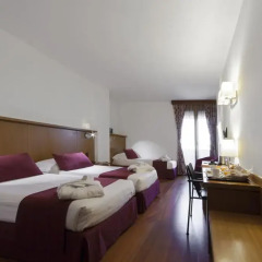Отель Carlyle Brera 4* Улучшенный номер с различными типами кроватей