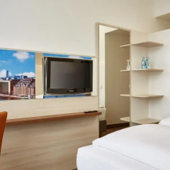 H+ Hotel Berlin Mitte 4* Стандартный номер с различными типами кроватей