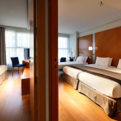 Hotel Exe Plaza 4* Стандартный семейный номер с двуспальной кроватью фото 2
